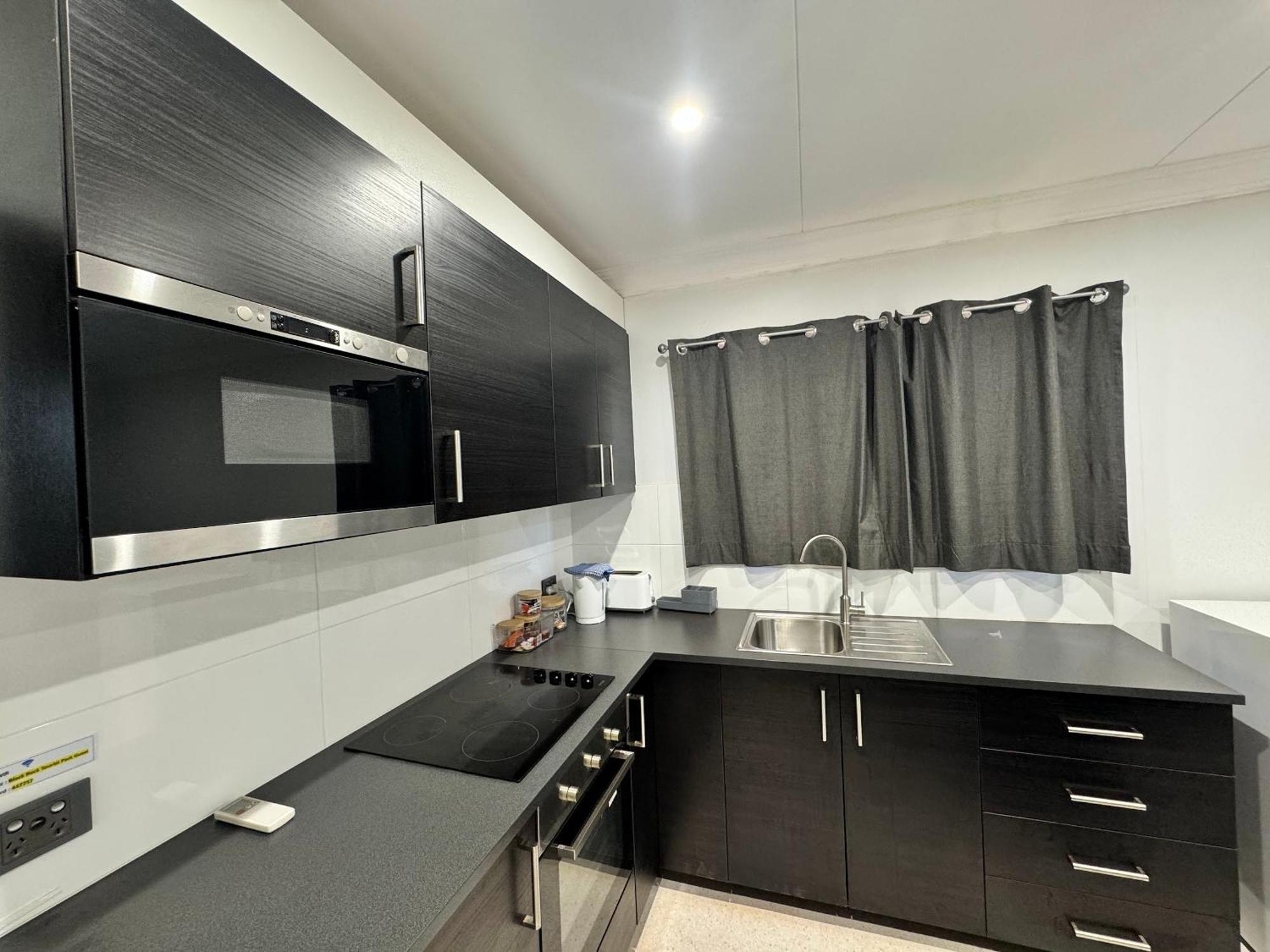 Black Rock Tourist Park South Hedland Exterior photo